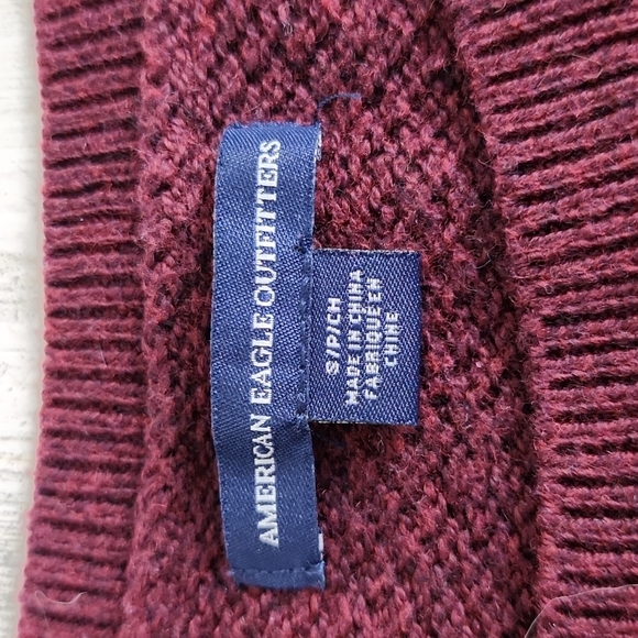 American Eagle Outfitters burgany multi weave cable knit sweater Size Small - Picture 4 of 6